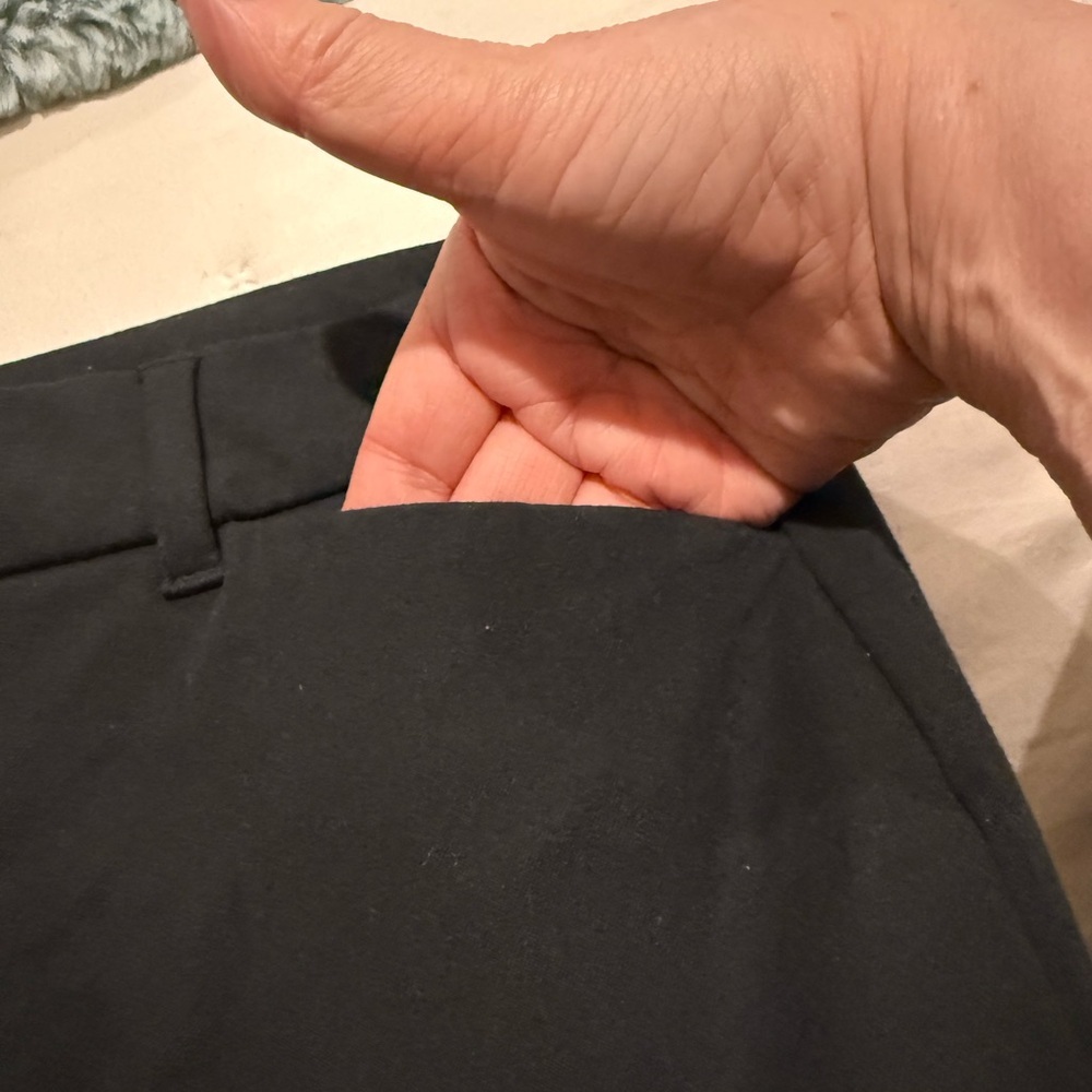 Old Navy Black High-Rise Pixie Pants Size 8 - Picture 8 of 11